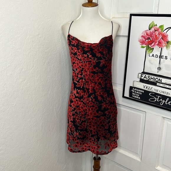 NWT Princess Polly Merlot Mini Dress size 2US - Picture 2 of 8